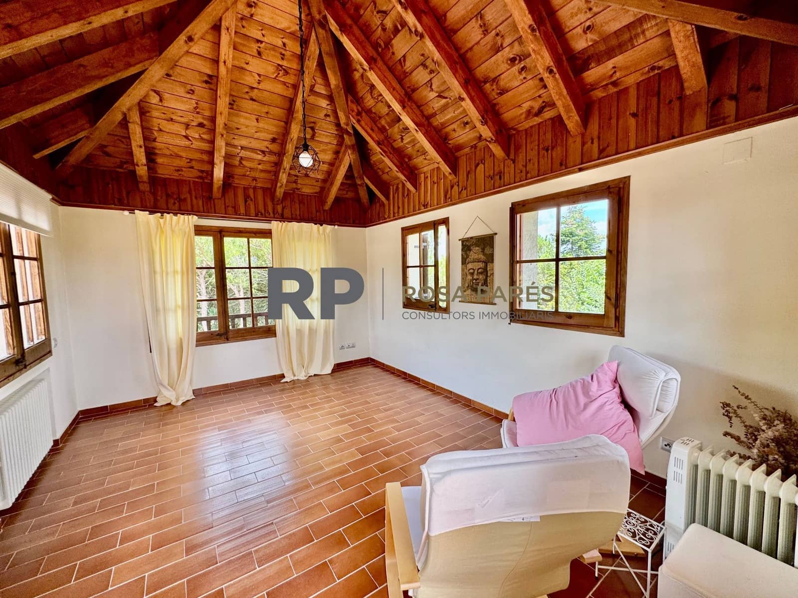 6 soveværelse Villa til salg i Seva med garage - € 570.000 (Ref: 9403677)