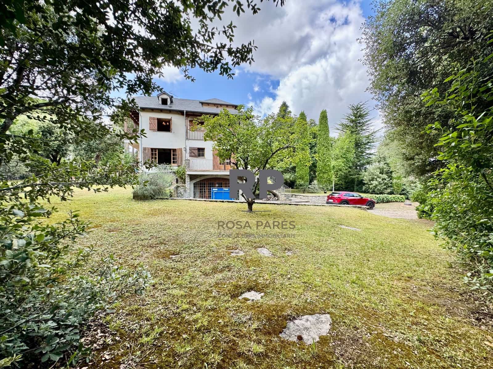 6 soveværelse Villa til salg i Seva med garage - € 570.000 (Ref: 9403677)