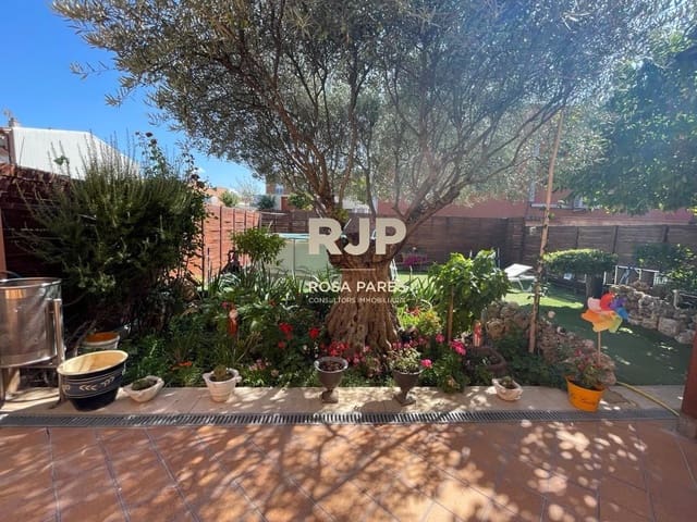 Piso de 3 habitaciones en Centelles en venta con garaje - 310.000 € (Ref: 9409073)