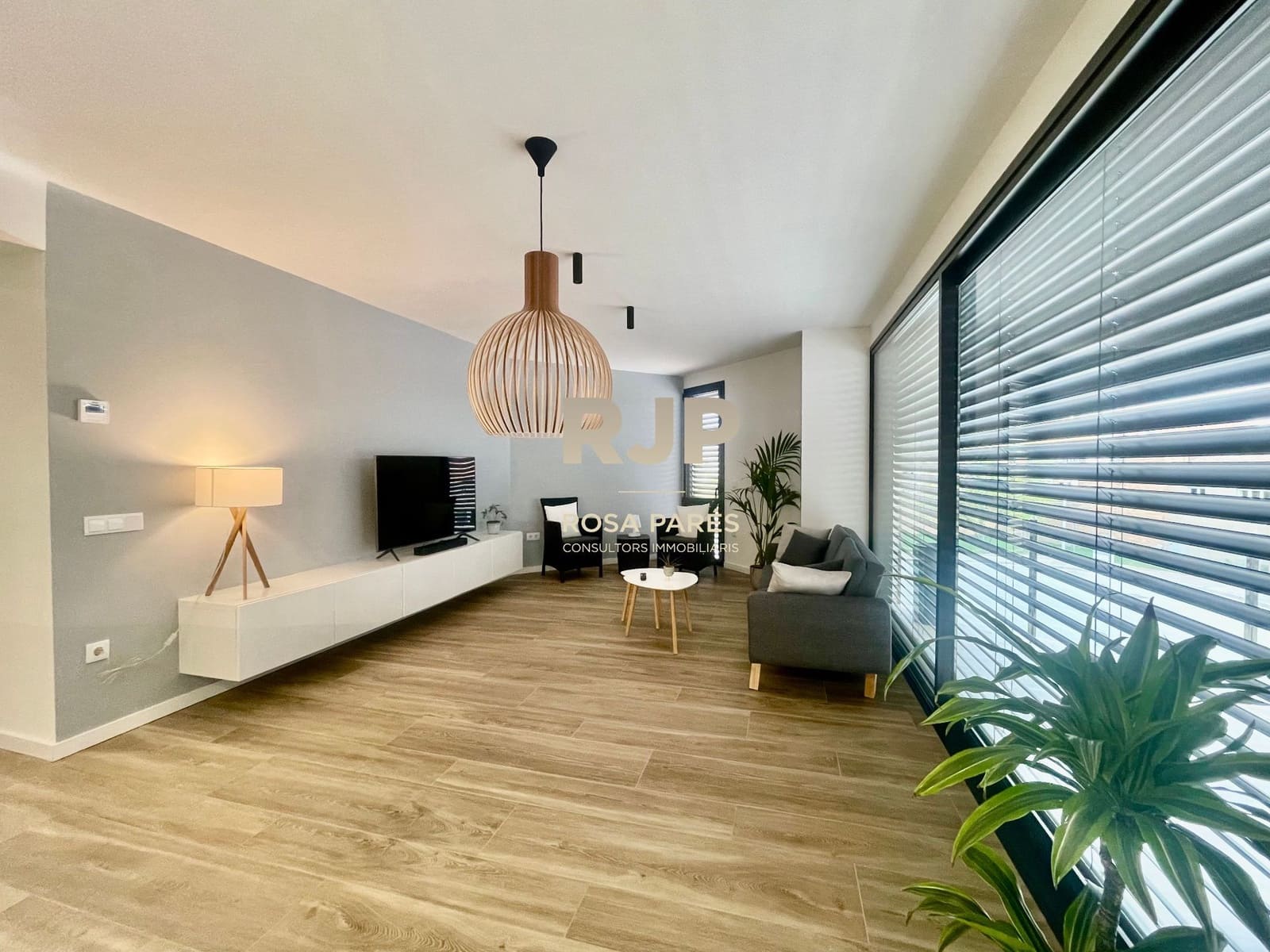 3 bedroom Flat for sale in Vic with garage - € 425,000 (Ref: 9413079)