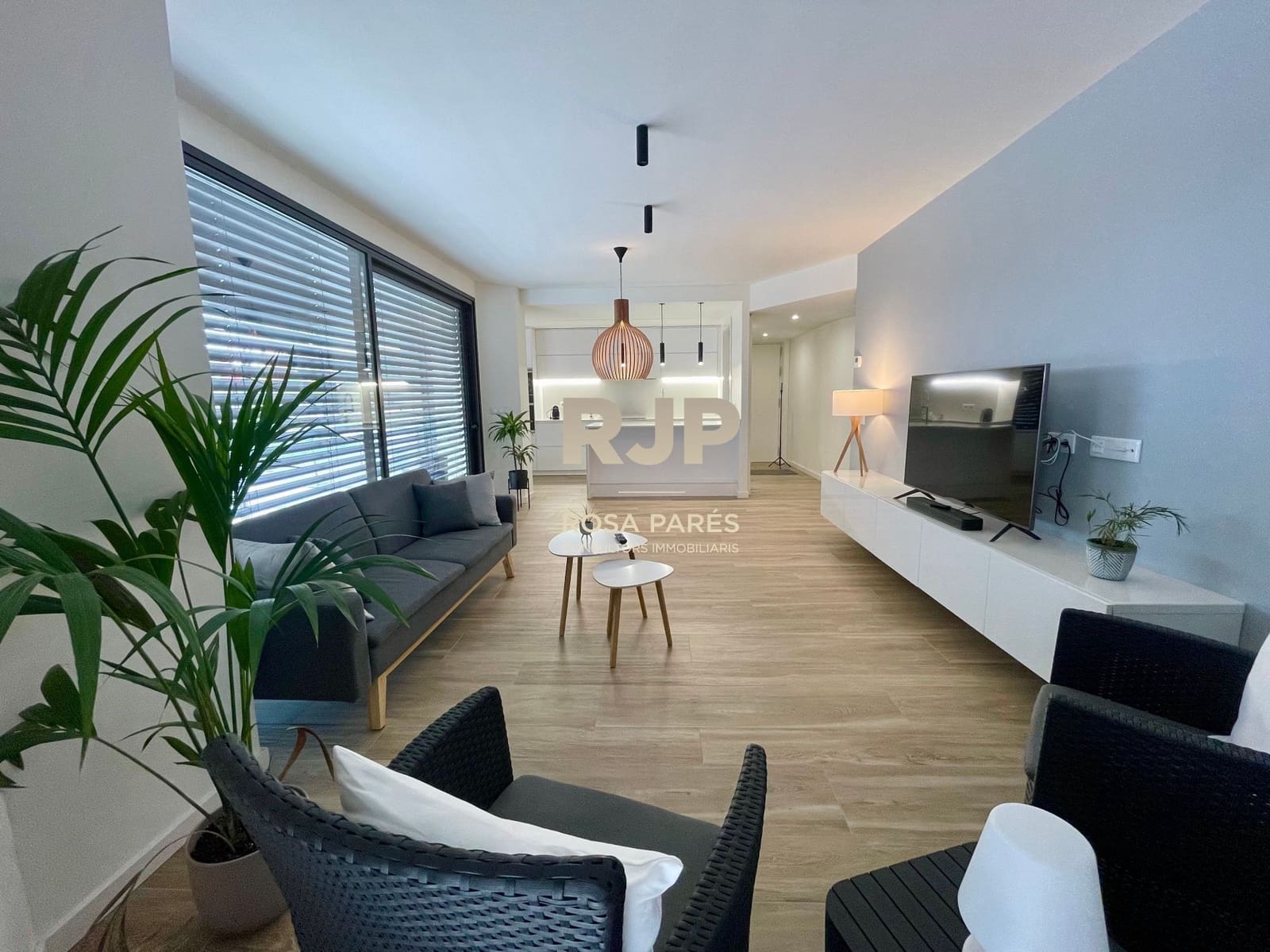 3 bedroom Flat for sale in Vic with garage - € 425,000 (Ref: 9413079)