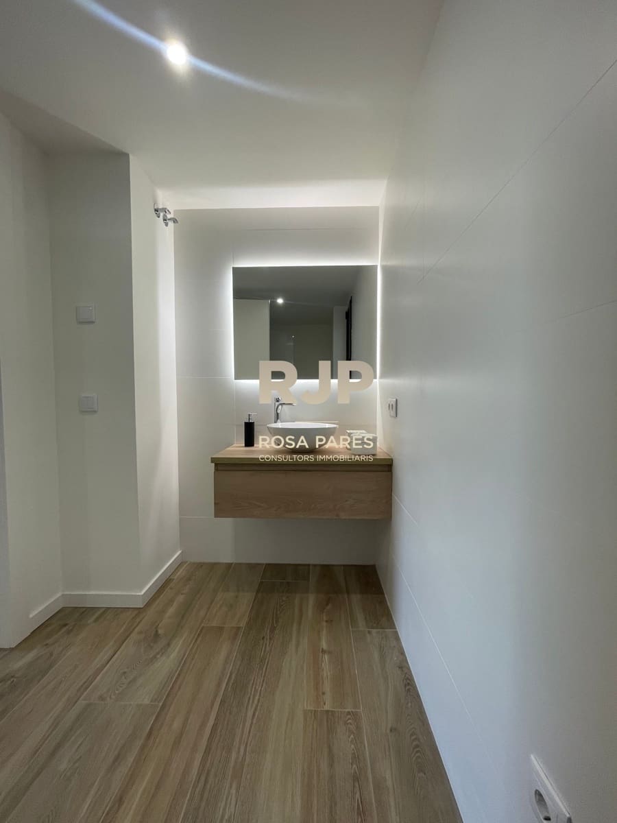 3 bedroom Flat for sale in Vic with garage - € 425,000 (Ref: 9413079)