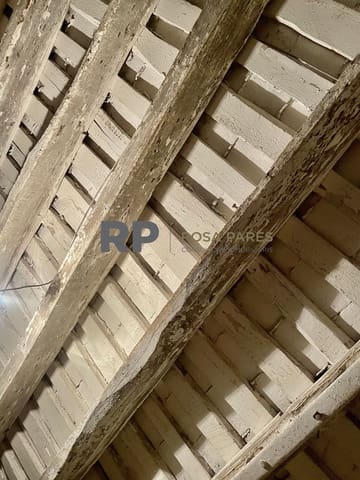 Hus til salgs i Centelles - € 95 000 (Ref: 9413082)