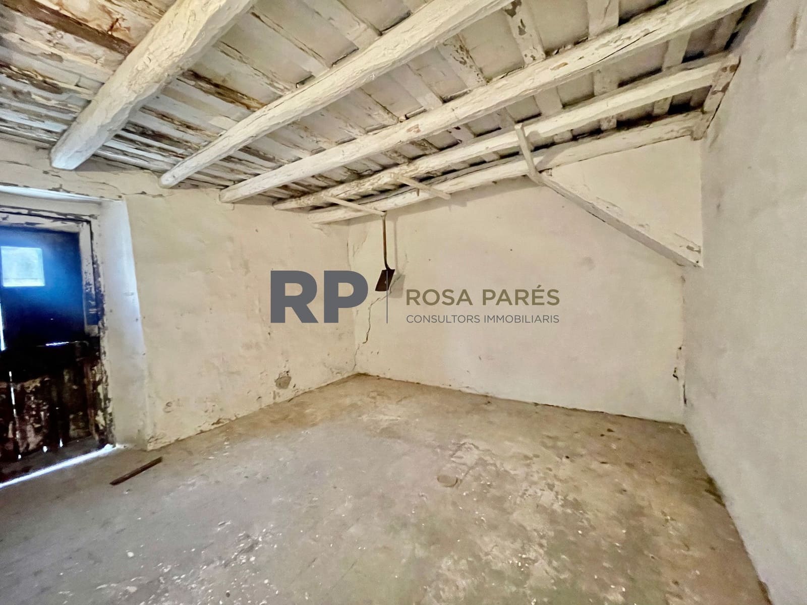 Hus til salgs i Centelles - € 95 000 (Ref: 9413082)