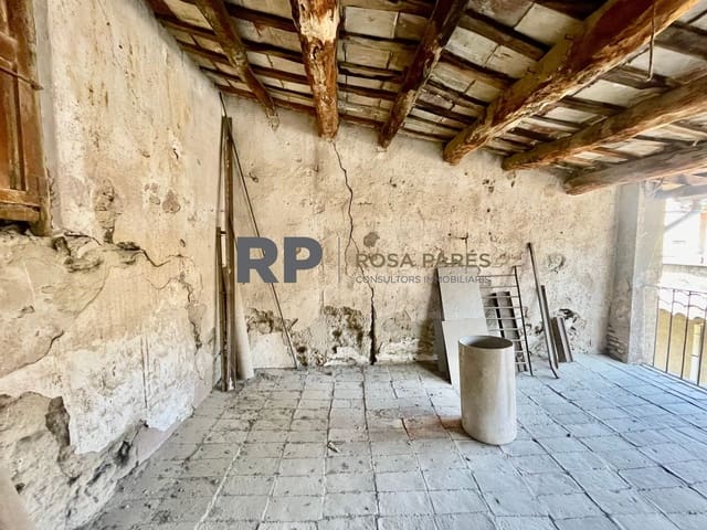 Hus til salgs i Centelles - € 95 000 (Ref: 9413082)