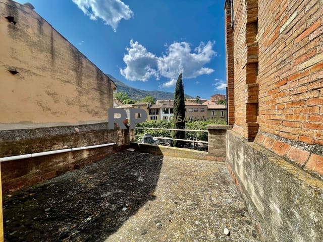 Hus til salgs i Centelles - € 95 000 (Ref: 9413082)