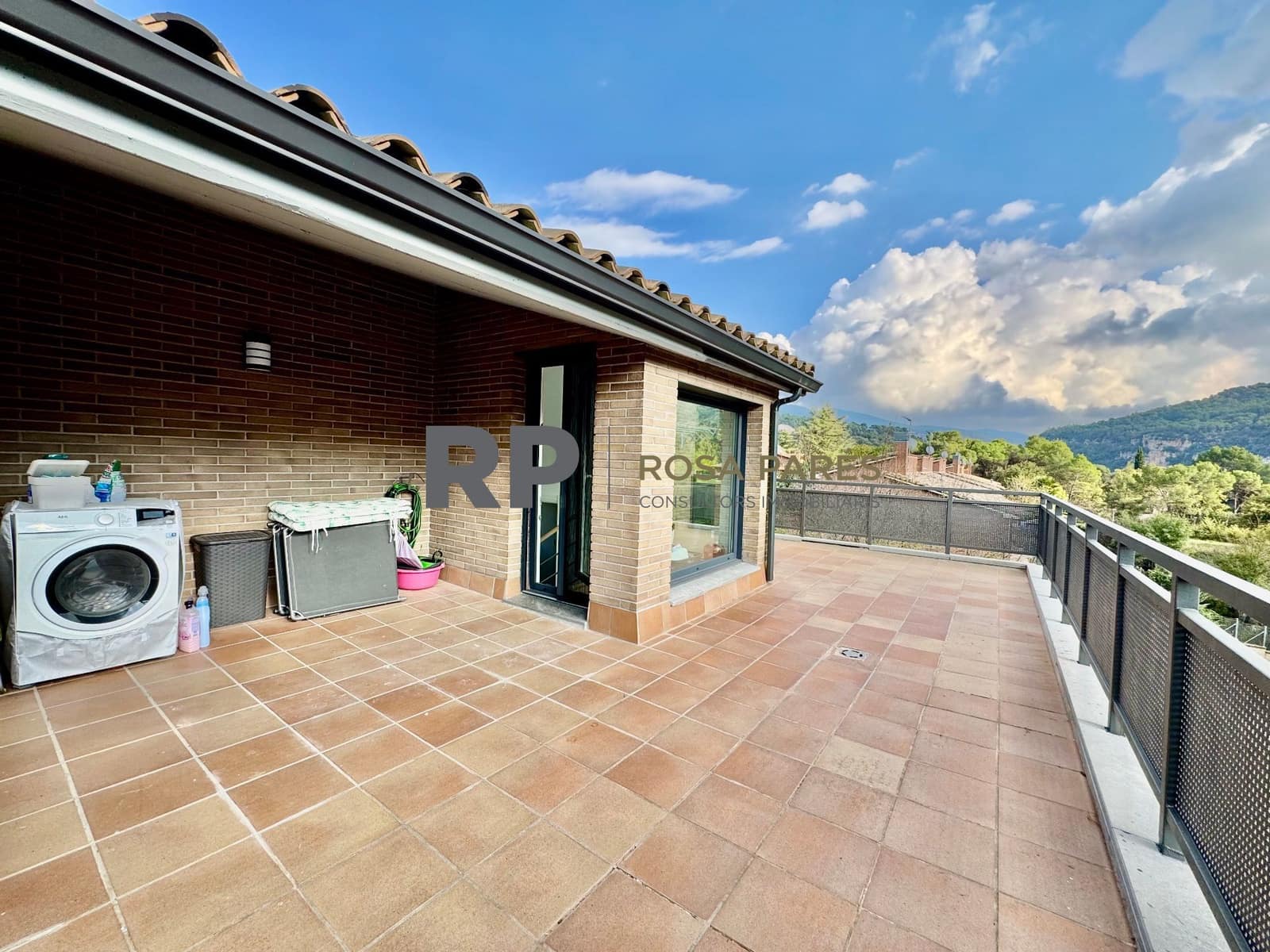 4 soveværelse Villa til salg i Sant Marti de Centelles med garage - € 395.000 (Ref: 9413085)