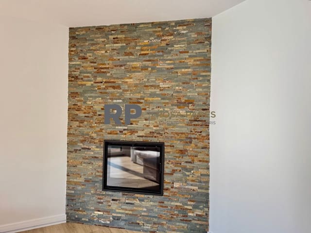 4 soveværelse Villa til salg i Sant Martí de Centelles med garage - € 395.000 (Ref: 9413085)