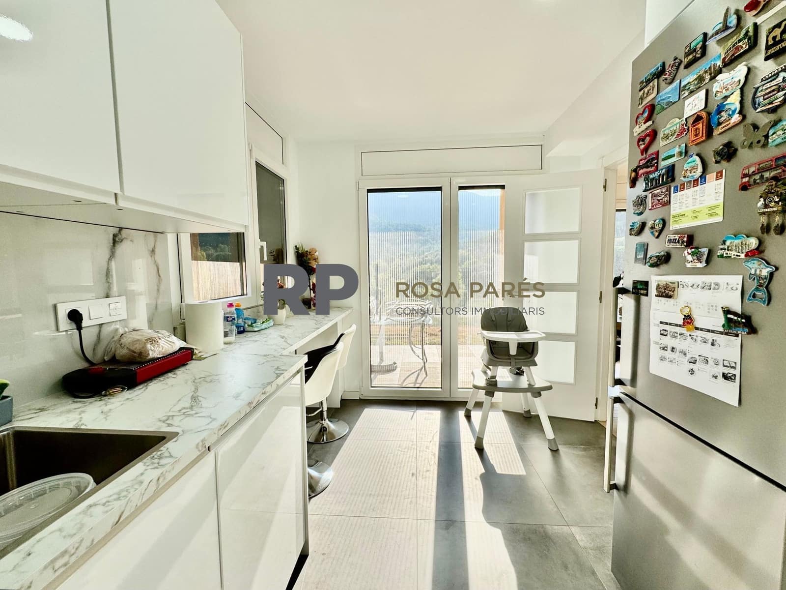 4 soveværelse Villa til salg i Sant Marti de Centelles med garage - € 395.000 (Ref: 9413085)