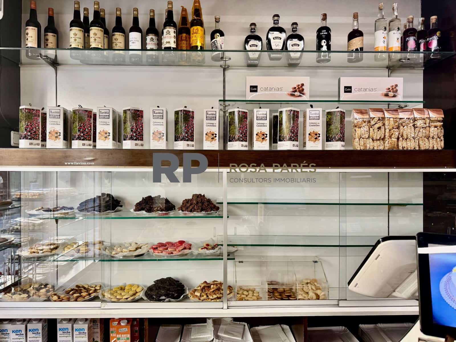 Commercial for rent in Centelles - € 3,000 (Ref: 9413086)