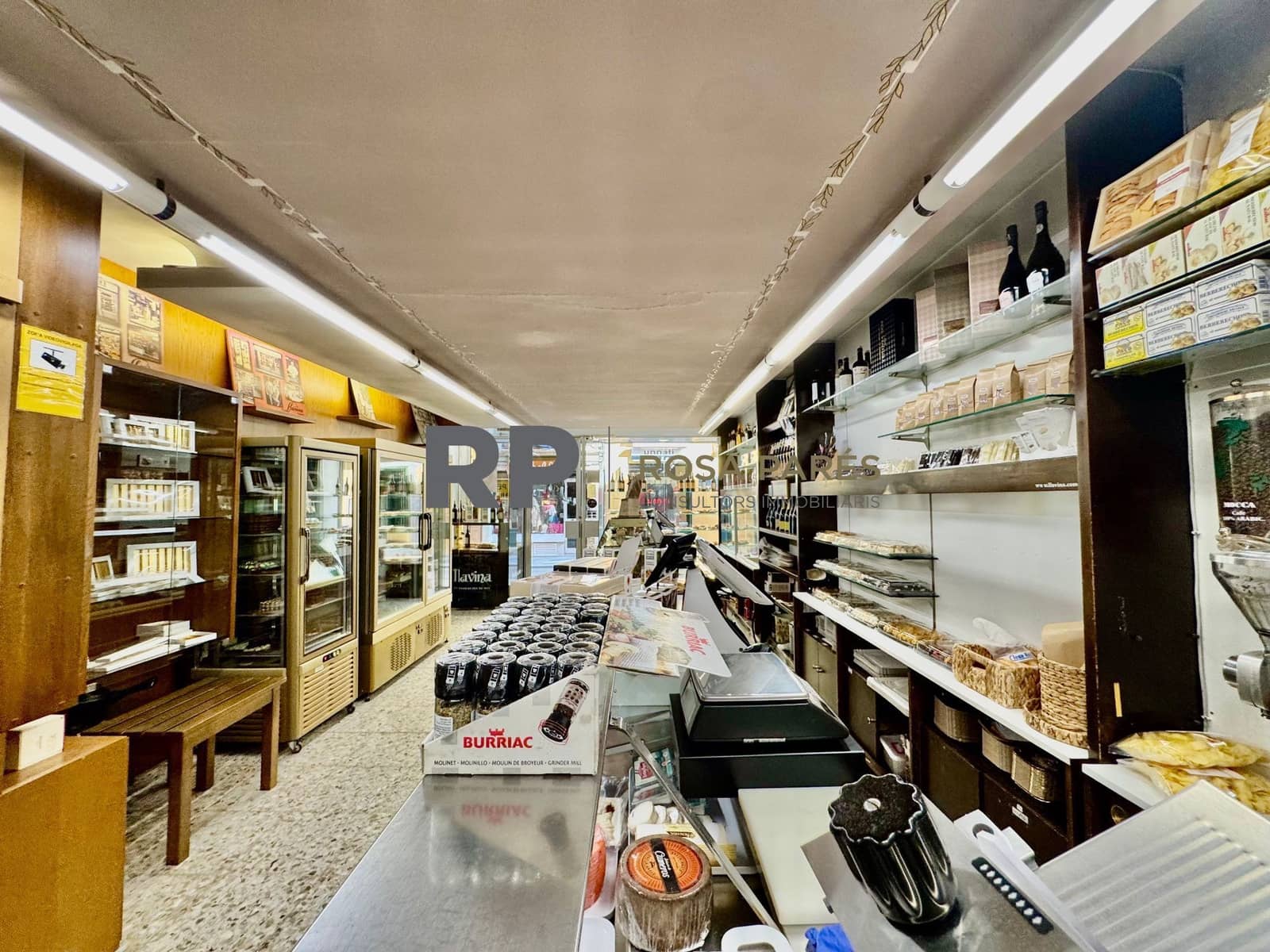 Commercial for rent in Centelles - € 3,000 (Ref: 9413086)