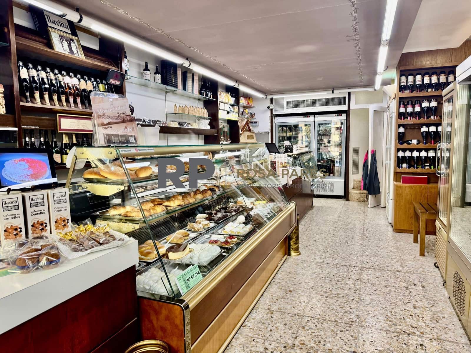 Commercial for rent in Centelles - € 3,000 (Ref: 9413086)