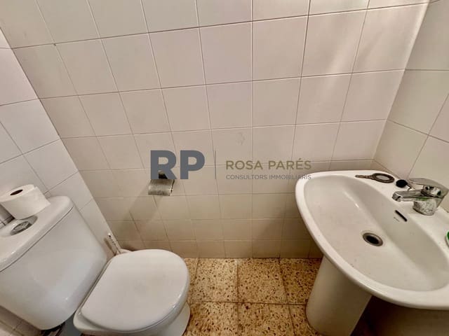 Chalet de 4 habitaciones en Torelló en venta con garaje - 300.000 € (Ref: 9518450)