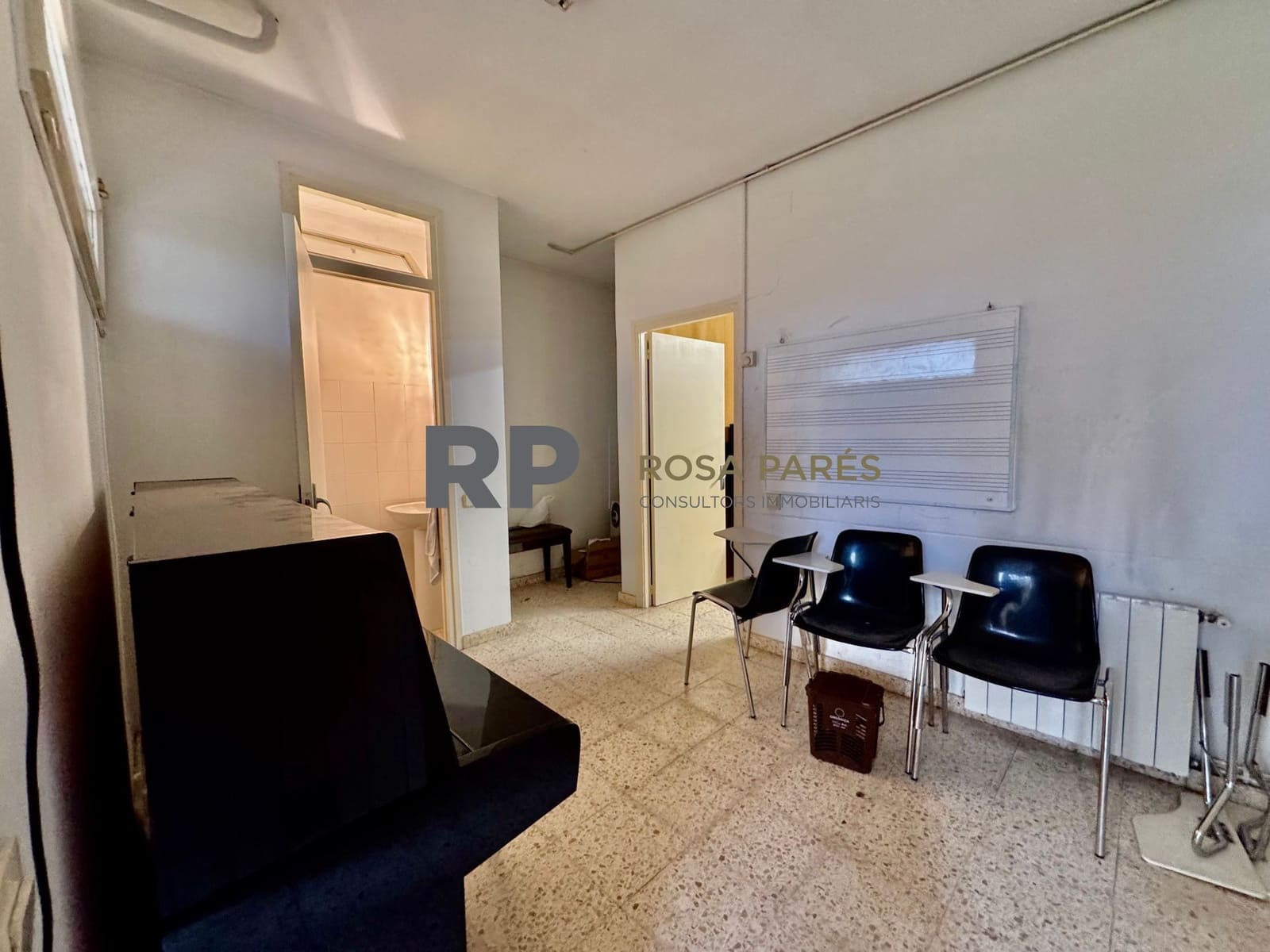 Chalet de 4 habitaciones en Torelló en venta con garaje - 300.000 € (Ref: 9518450)