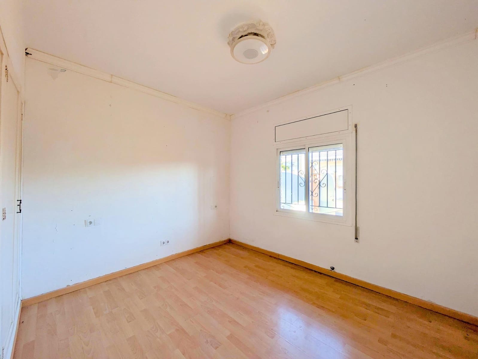 2 soveværelse Villa til salg i Alcanar med swimmingpool - € 144.000 (Ref: 9427926)