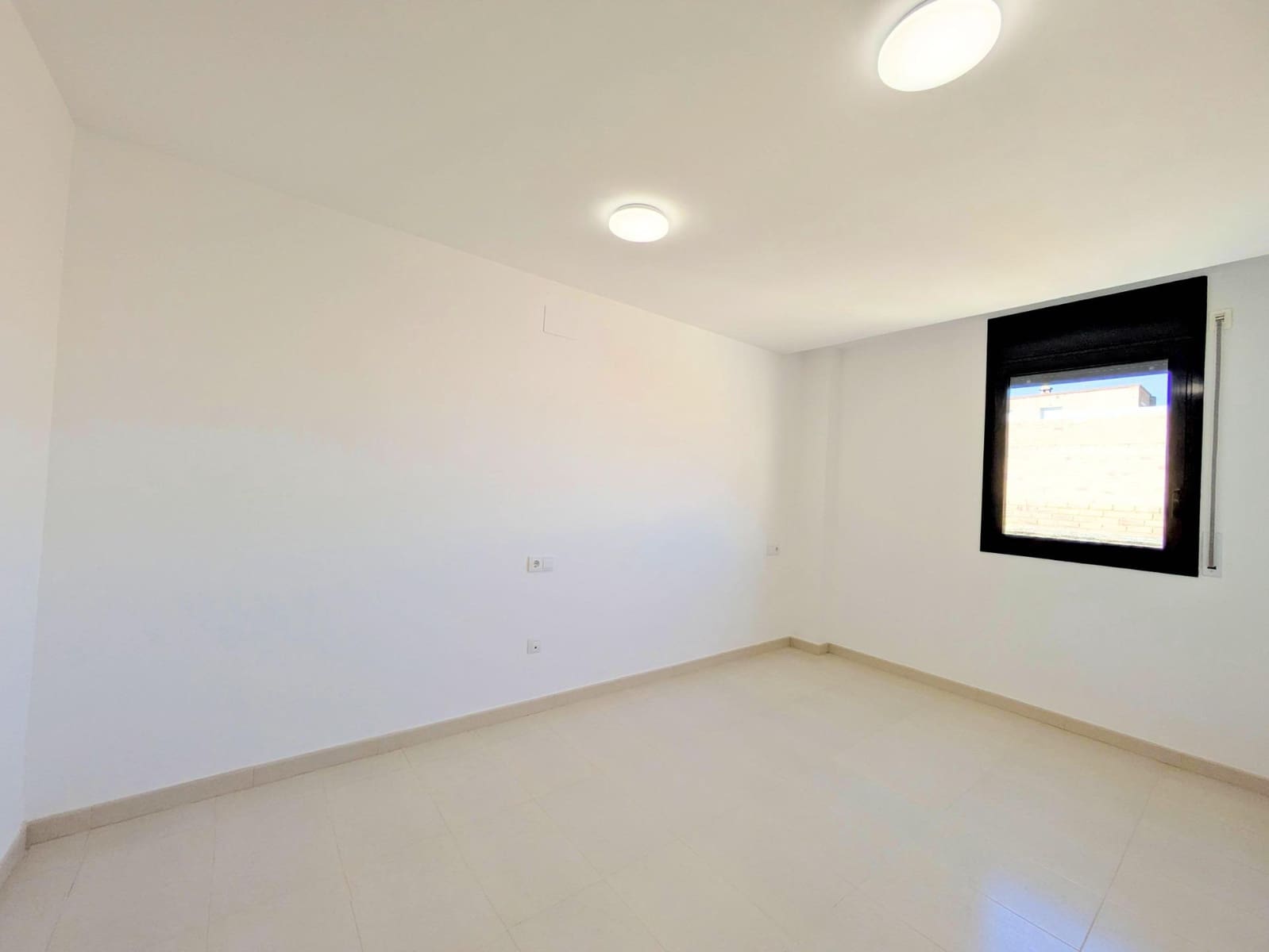 Piso de 3 habitaciones en L'Aldea en venta - 97.000 € (Ref: 9427928)