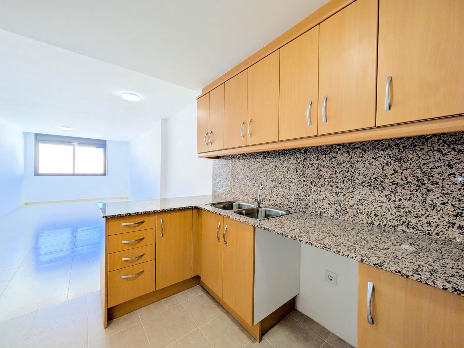 Piso de 3 habitaciones en L'Aldea en venta - 97.000 € (Ref: 9427928)