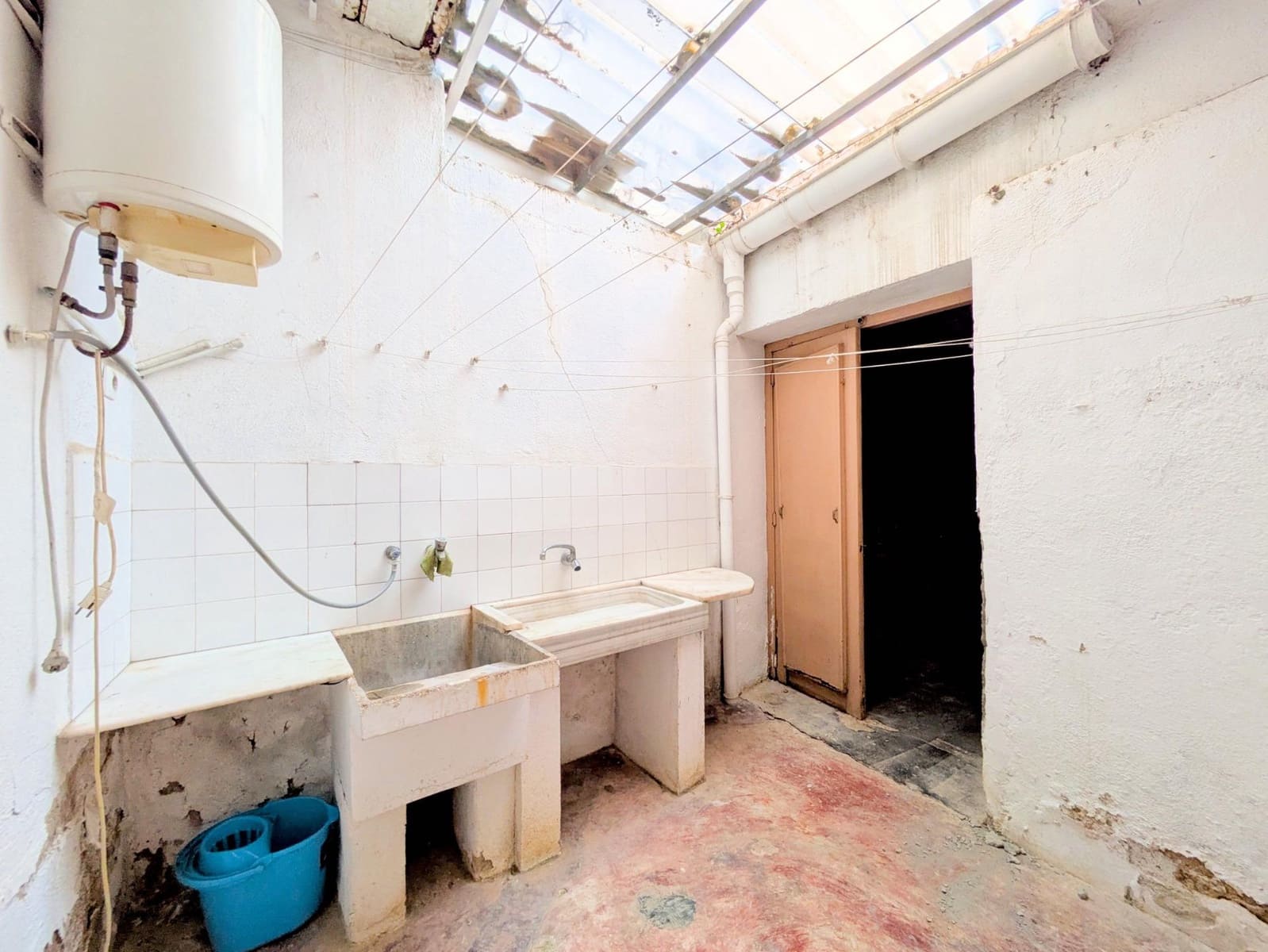 Casa de 6 habitaciones en Alcanar en venta con garaje - 180.000 € (Ref: 9427934)