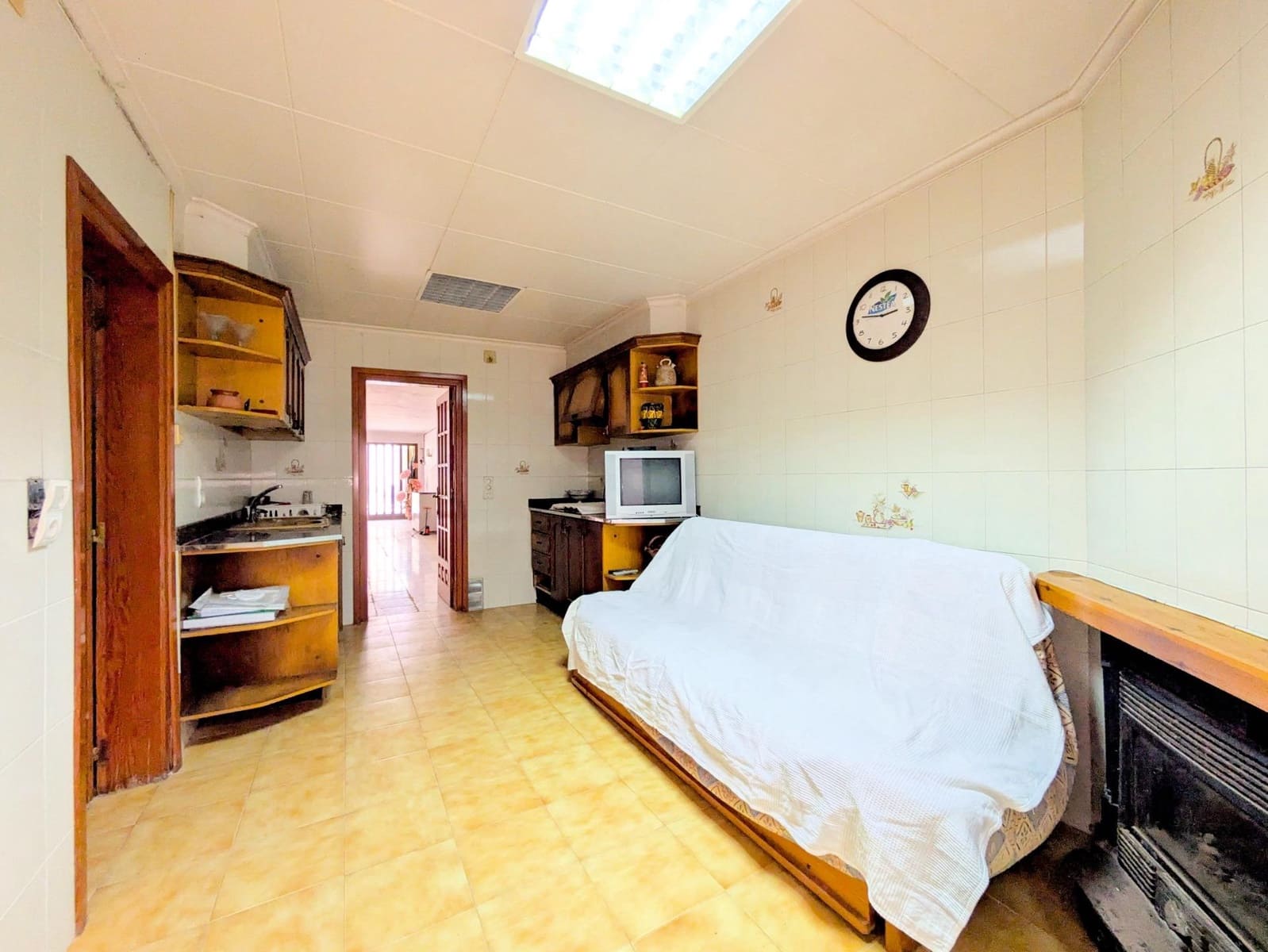 Casa de 6 habitaciones en Alcanar en venta con garaje - 180.000 € (Ref: 9427934)