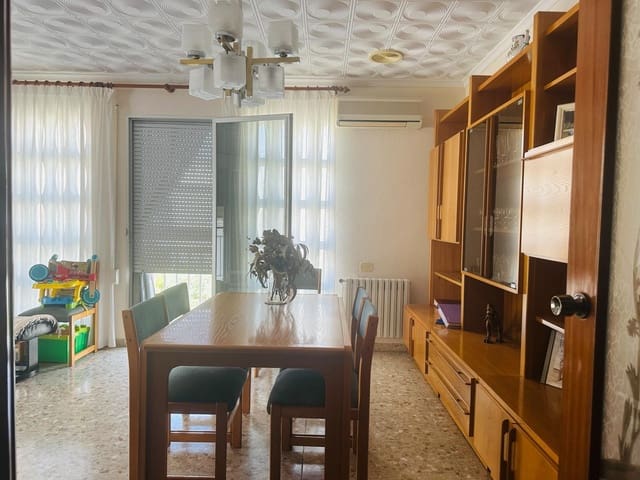 5 soverom Villa til salgs i Masdenverge med garasje - € 274 000 (Ref: 9427936)