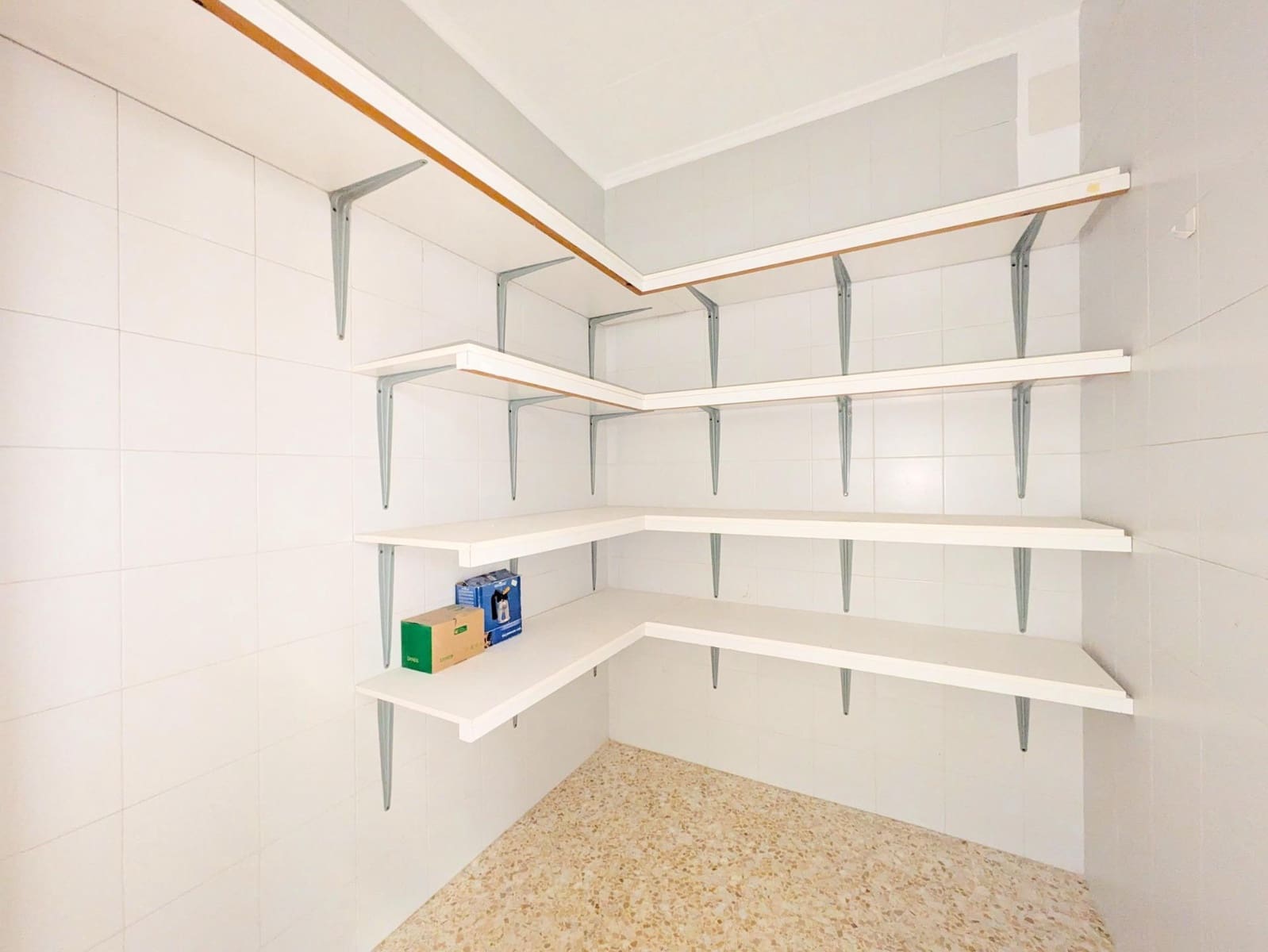 Piso de 4 habitaciones en Alcanar en alquiler - 690 € (Ref: 9427944)