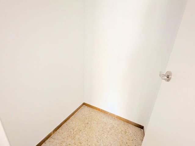 Piso de 4 habitaciones en Alcanar en alquiler - 690 € (Ref: 9427944)