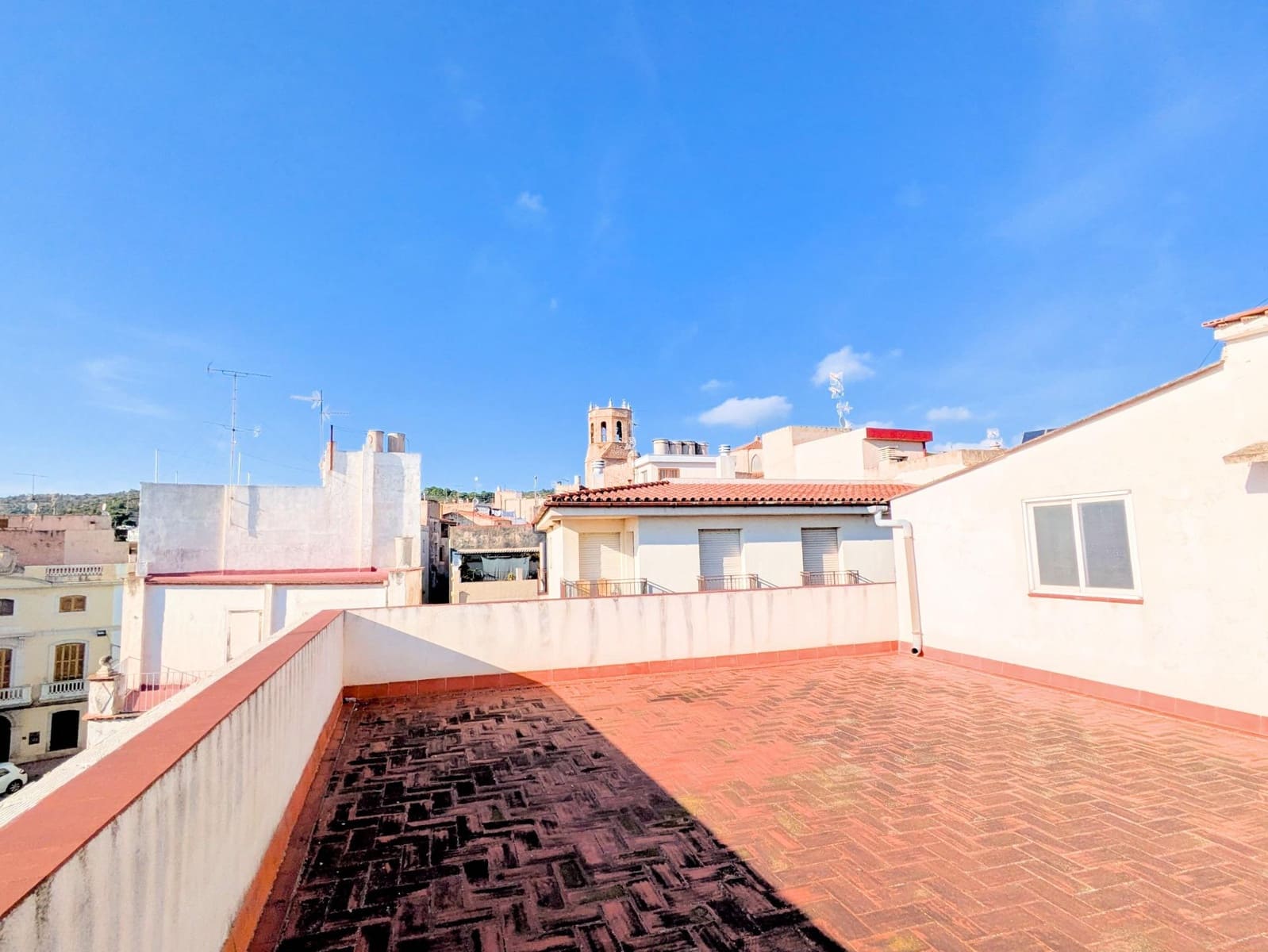 Piso de 4 habitaciones en Alcanar en alquiler - 690 € (Ref: 9427944)