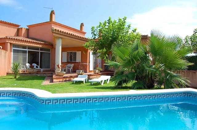 3 bedroom Villa for sale in Deltebre with pool - € 320,000 (Ref: 9427948)
