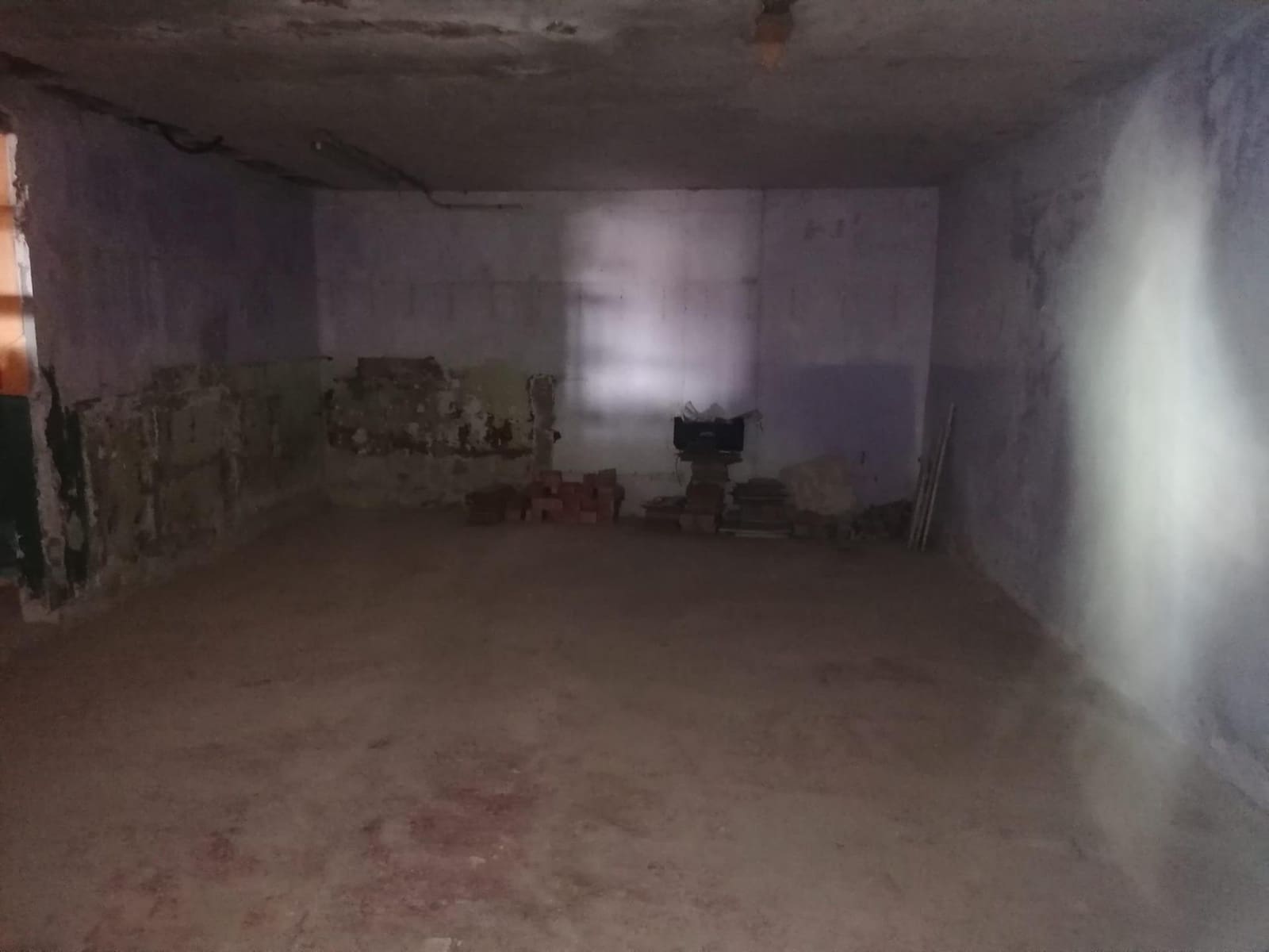 Kaupallinen vuokrattavana paikassa Santa Barbara - 300 € (Ref: 9427949)