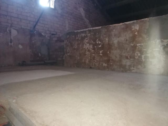 Kaupallinen vuokrattavana paikassa Santa Bàrbara - 300 € (Ref: 9427949)