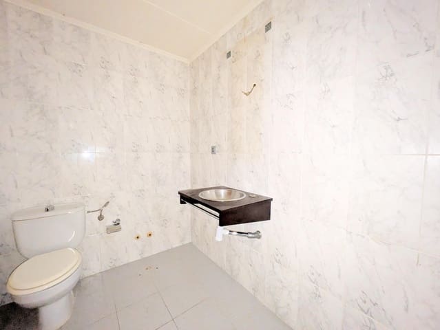 Piso de 3 habitaciones en Amposta en venta - 105.000 € (Ref: 9427954)