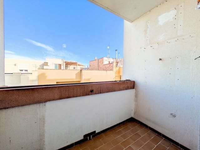 Piso de 3 habitaciones en Amposta en venta - 105.000 € (Ref: 9427954)