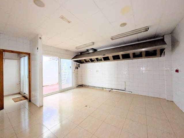 Local Comercial en Amposta en venta - 150.000 € (Ref: 9427955)