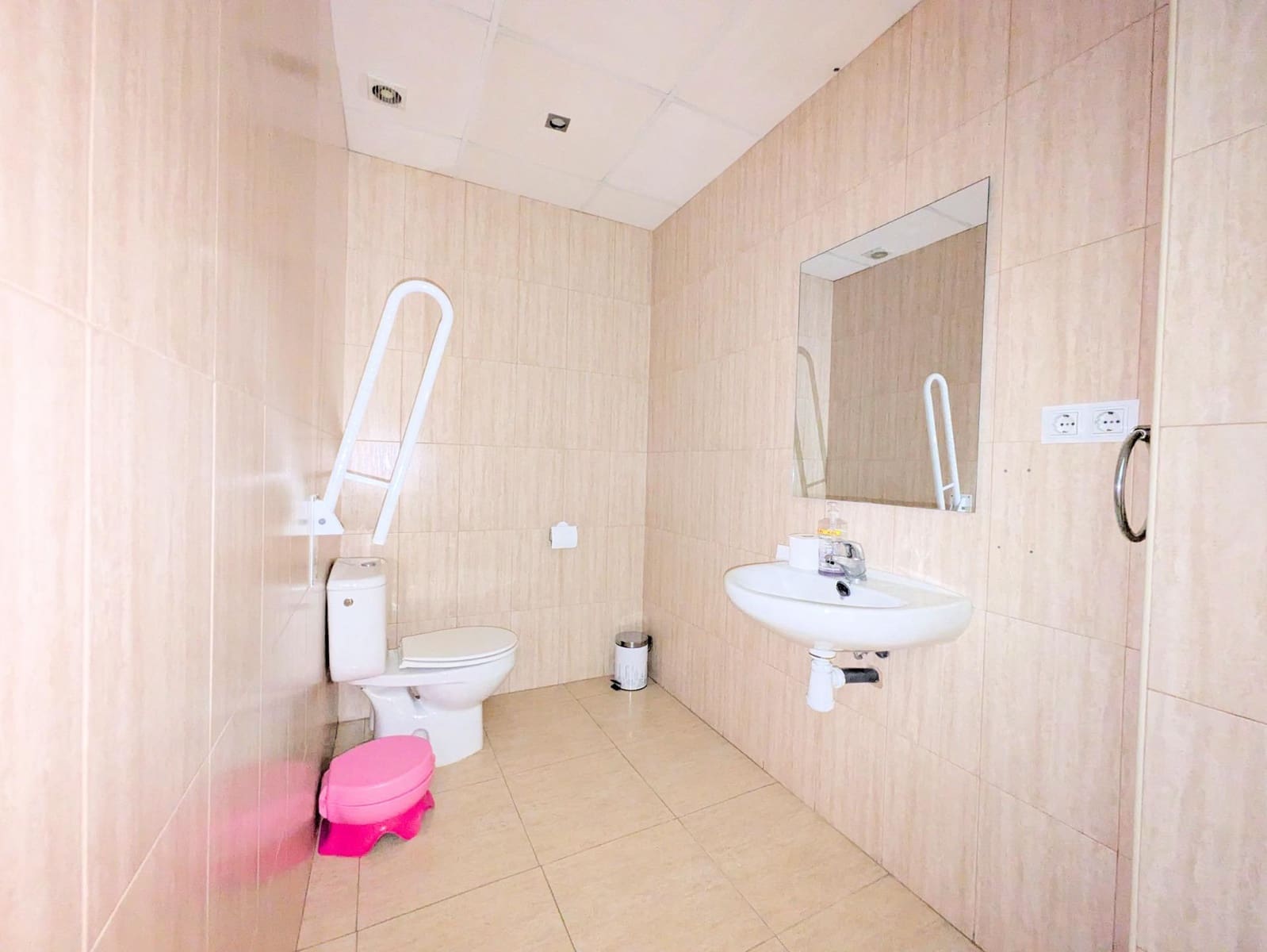 Local Comercial en Amposta en venta - 150.000 € (Ref: 9427955)