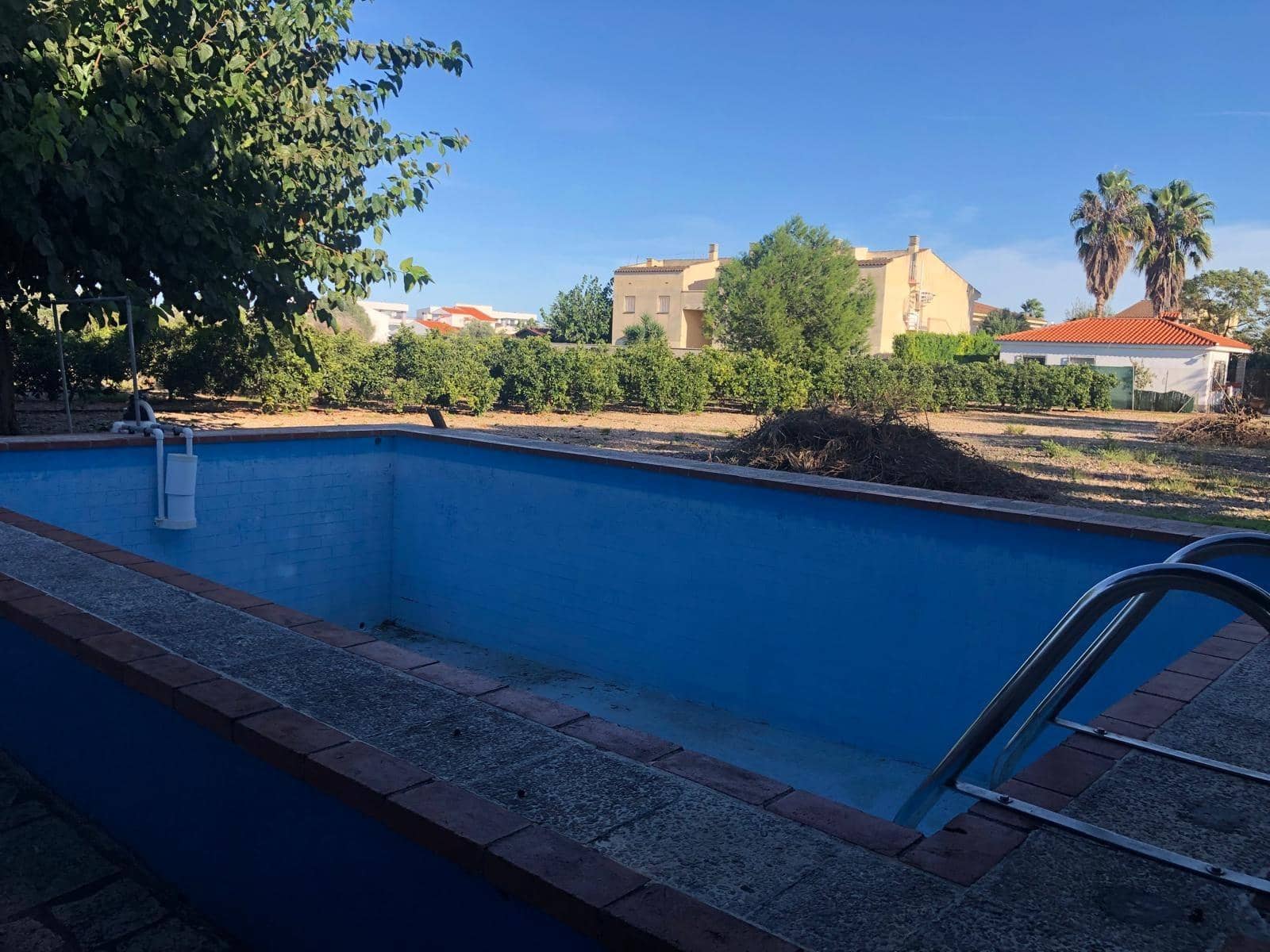 6 bedroom Villa for sale in Vinaros - € 530,000 (Ref: 9427956)