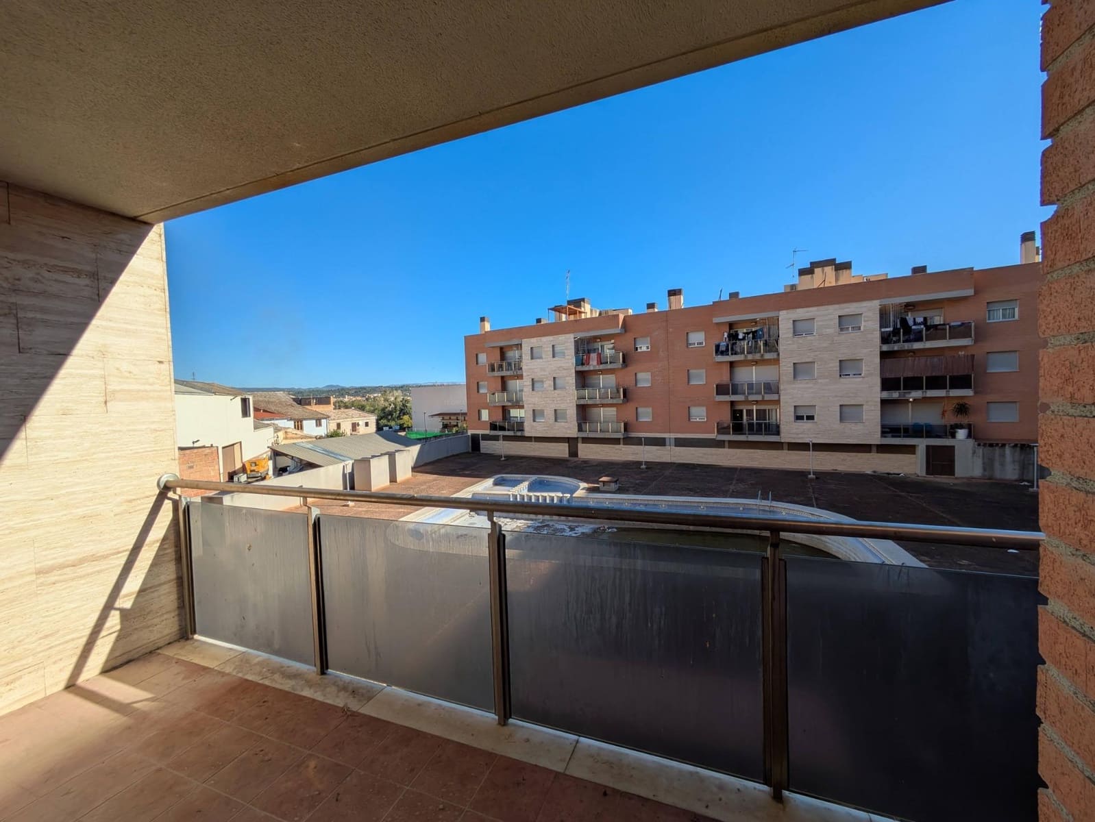 Flat for sale in Mora d'Ebre - € 109,000 (Ref: 9427958)