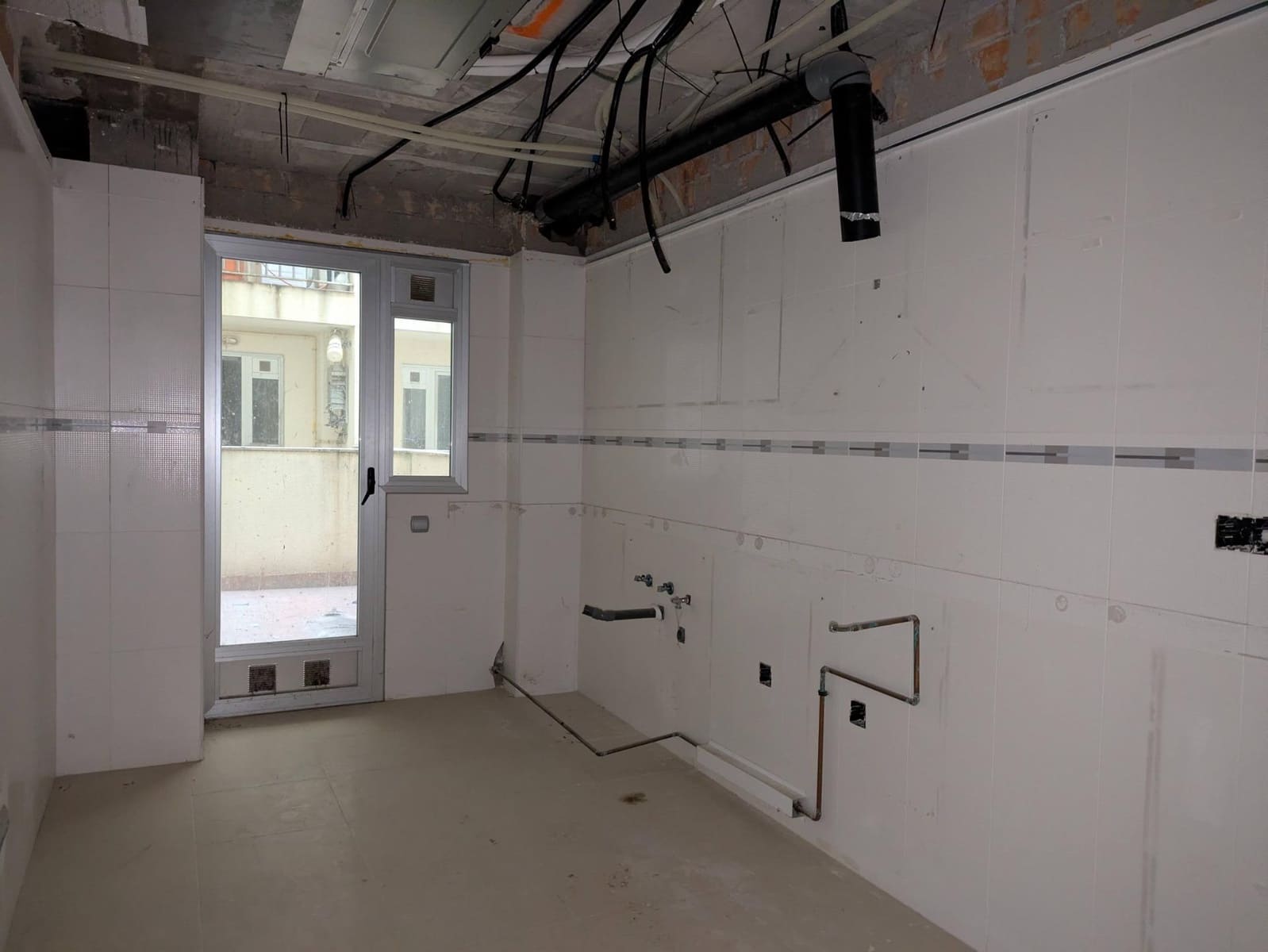 Flat for sale in Mora d'Ebre - € 109,000 (Ref: 9427958)