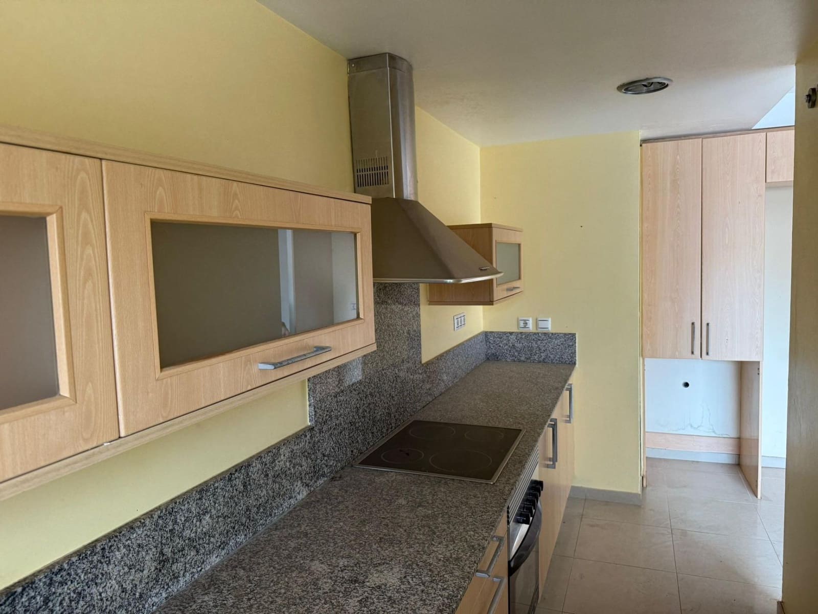 2 bedroom Flat for sale in Sant Carles de la Rapita - € 97,000 (Ref: 9427962)