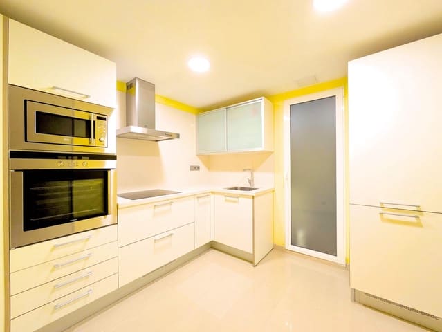 Piso de 4 habitaciones en Roquetes en venta - 130.000 € (Ref: 9437678)