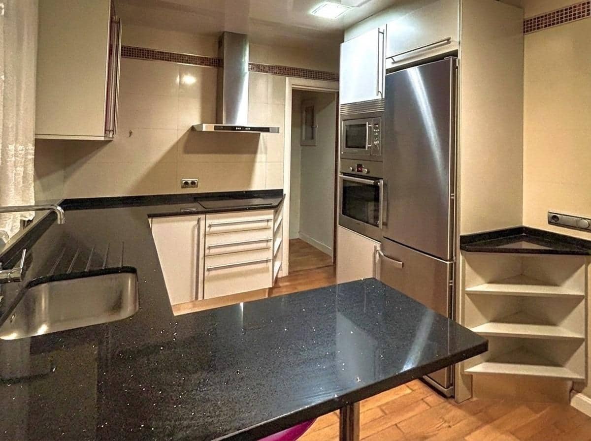 Piso de 4 habitaciones en Berga en venta - 149.000 € (Ref: 9497147)