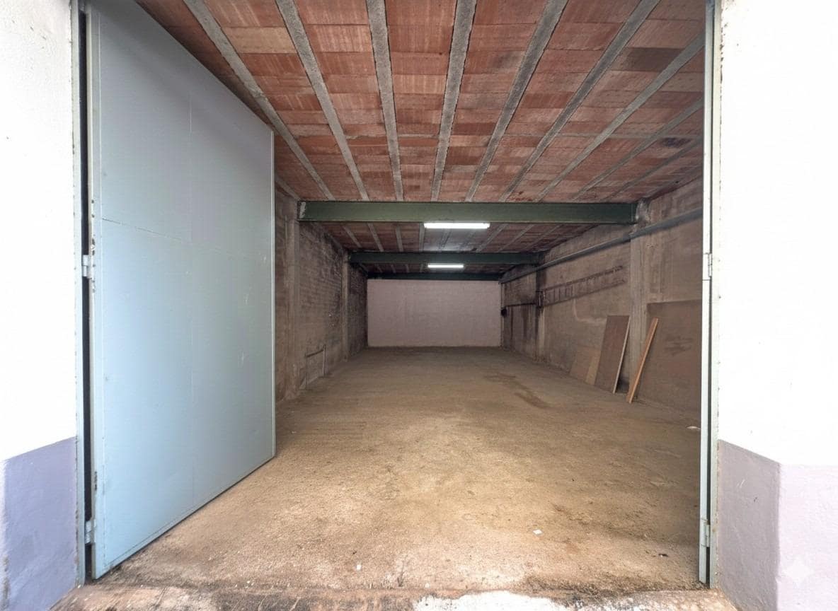 Commercial for sale in Alcanar - € 65,000 (Ref: 9502216)