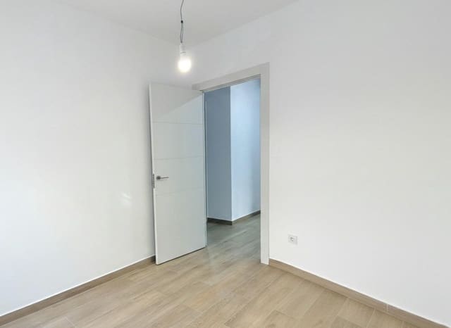 3 bedroom Flat for sale in Sabadell - € 249,500 (Ref: 9508818)