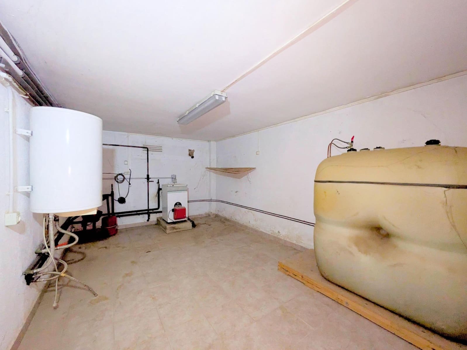 5 makuuhuone Huvila myytävänä paikassa Deltebre mukana 
autotalli - 248 000 € (Ref: 9518852)