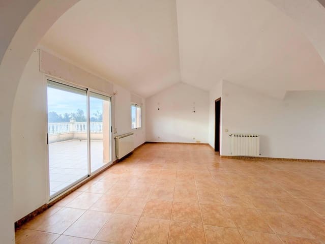 5 makuuhuone Huvila myytävänä paikassa Deltebre mukana 
autotalli - 248 000 € (Ref: 9518852)