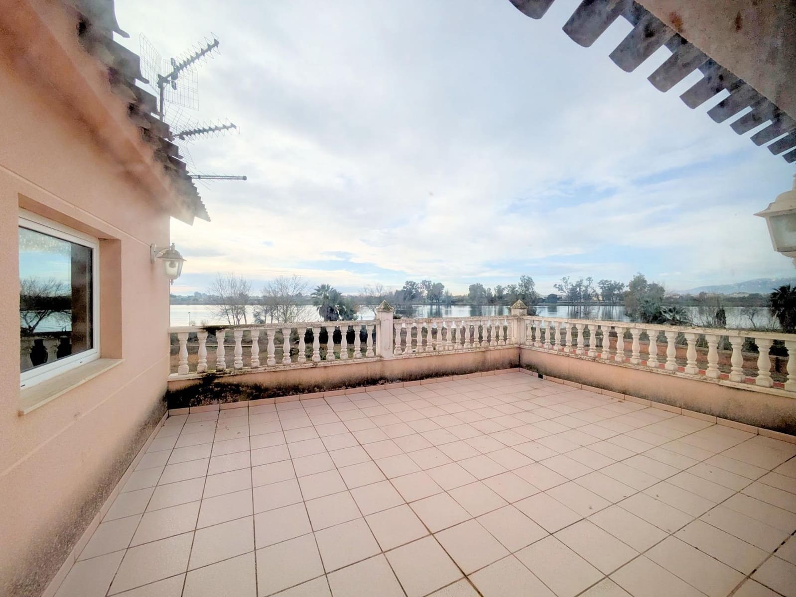 5 makuuhuone Huvila myytävänä paikassa Deltebre mukana 
autotalli - 248 000 € (Ref: 9518852)