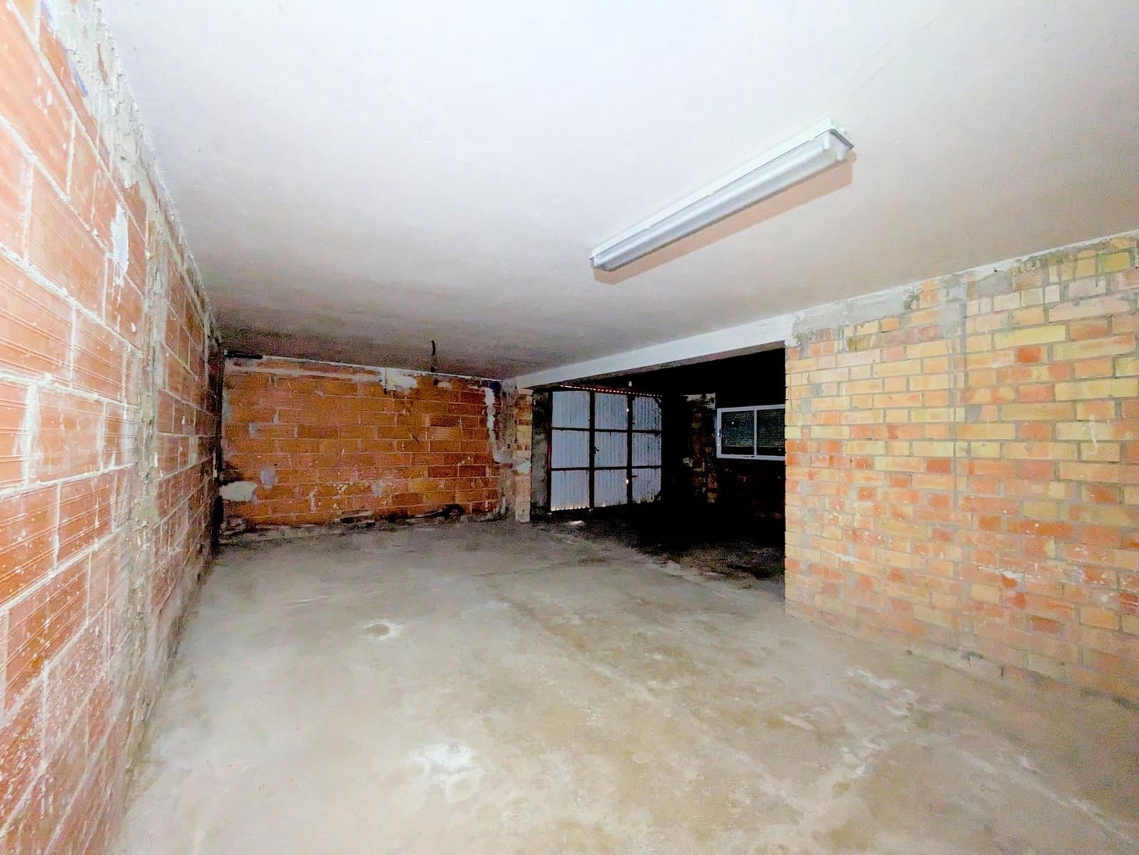 5 makuuhuone Huvila myytävänä paikassa Deltebre mukana 
autotalli - 248 000 € (Ref: 9518852)