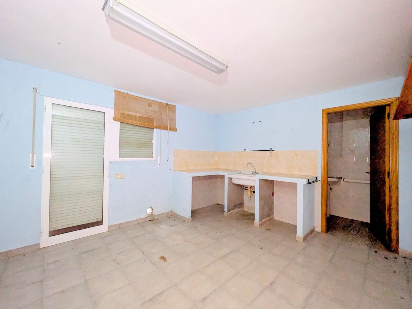 5 makuuhuone Huvila myytävänä paikassa Deltebre mukana 
autotalli - 248 000 € (Ref: 9518852)