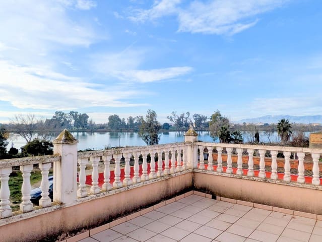 5 makuuhuone Huvila myytävänä paikassa Deltebre mukana 
autotalli - 248 000 € (Ref: 9518852)