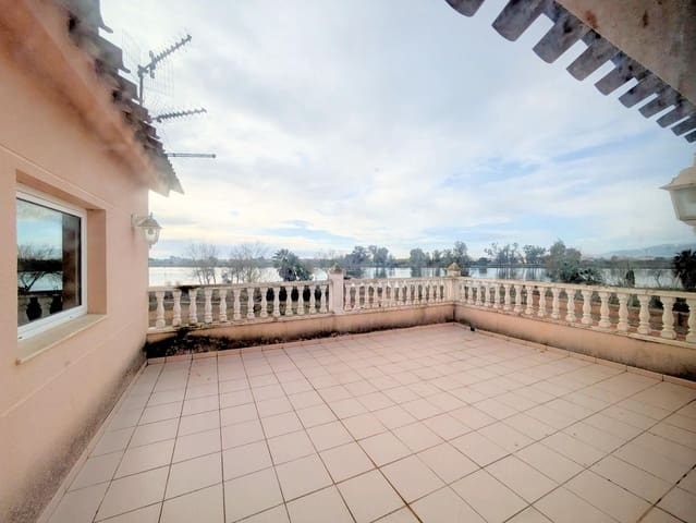 5 makuuhuone Huvila myytävänä paikassa Deltebre mukana 
autotalli - 248 000 € (Ref: 9518852)