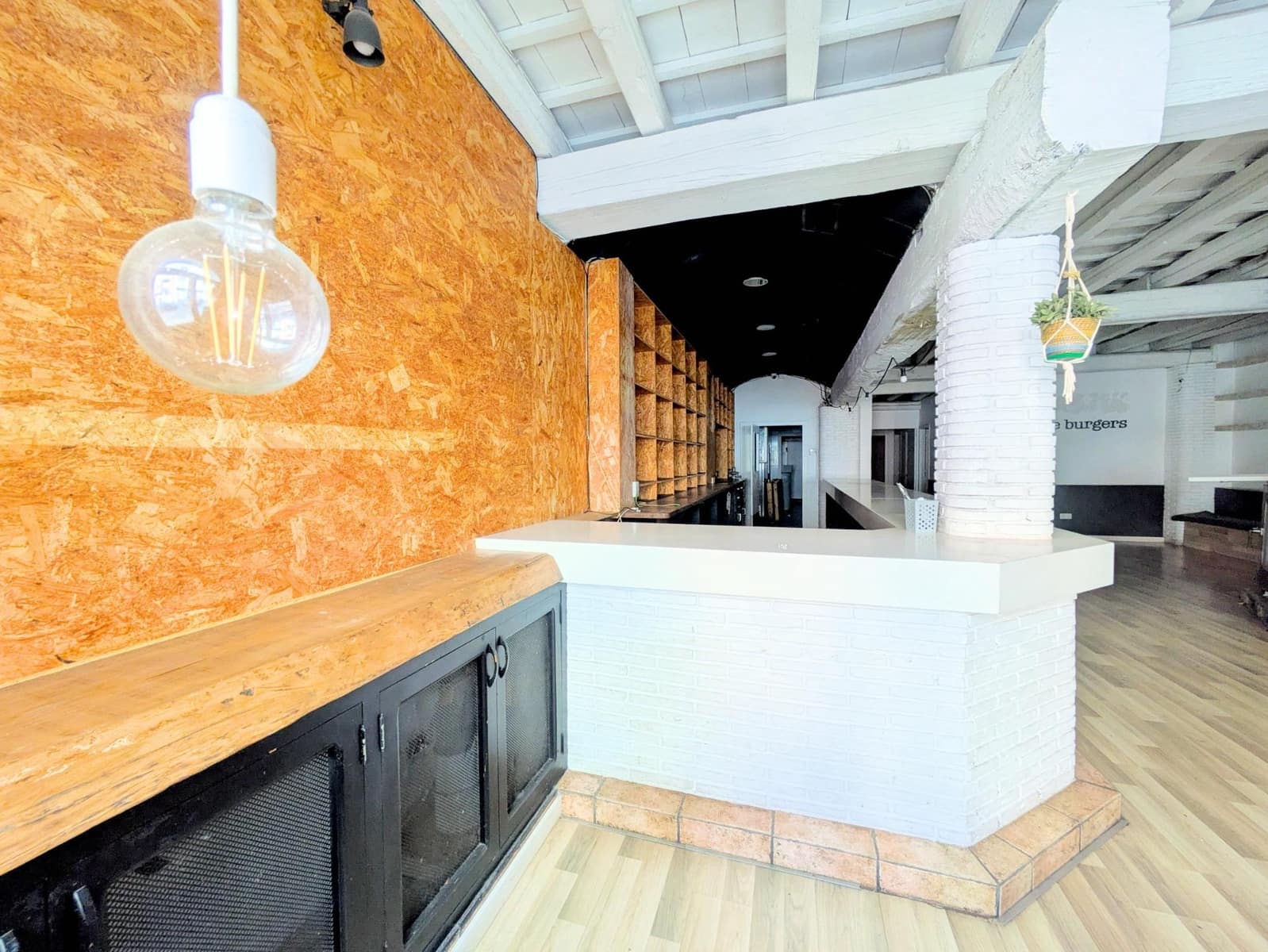 Restaurante/Bar para venda em Amposta - 250 000 € (Ref: 9551314)